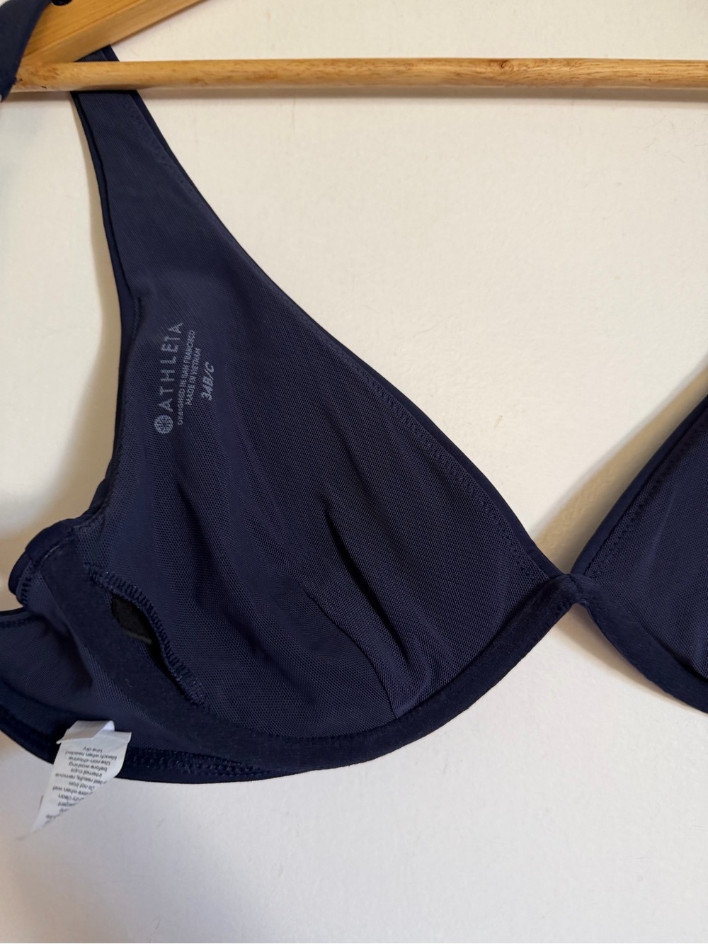 Athleta Navy Blue Plunge Underwire Padded Bikini Top Swimsuit size 34B/C EUC - Picture 4 of 7